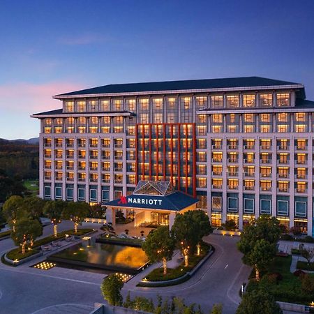 Wuxi Marriott Hotel Lihu Lake Exterior foto