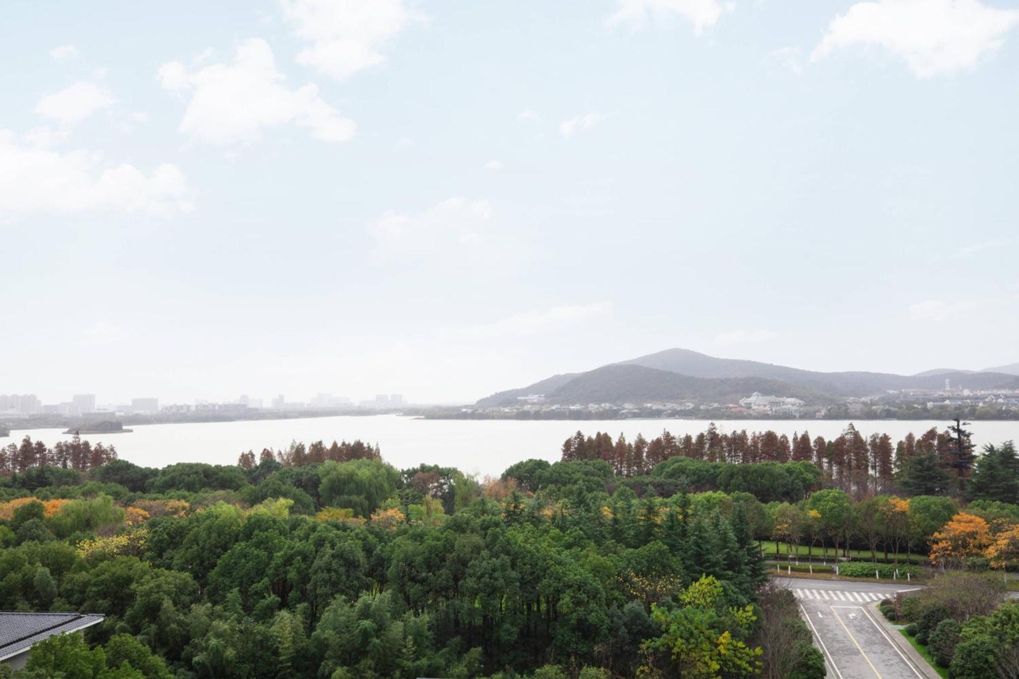 Wuxi Marriott Hotel Lihu Lake Exterior foto