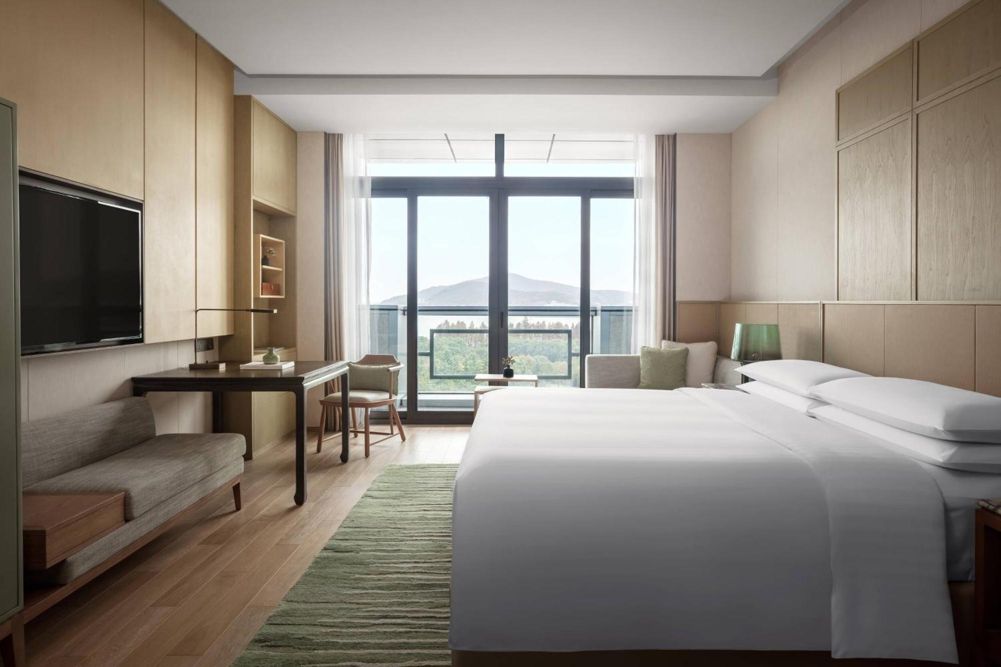 Wuxi Marriott Hotel Lihu Lake Exterior foto